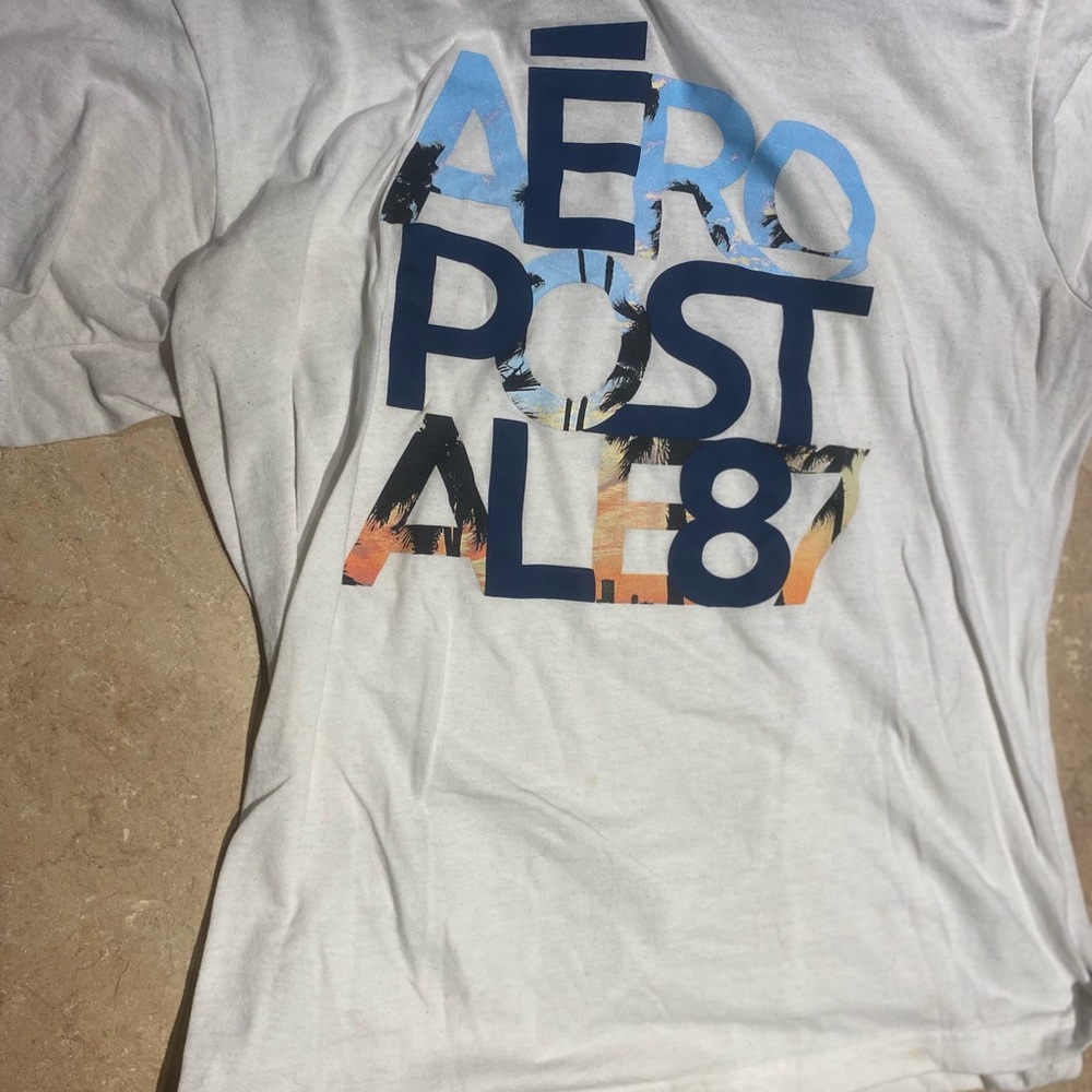 Aeropostale White Tee with Blue and Orange Graphic